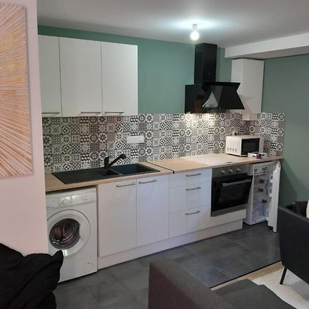 Appartement Proche Gare Сен-Бриё Экстерьер фото